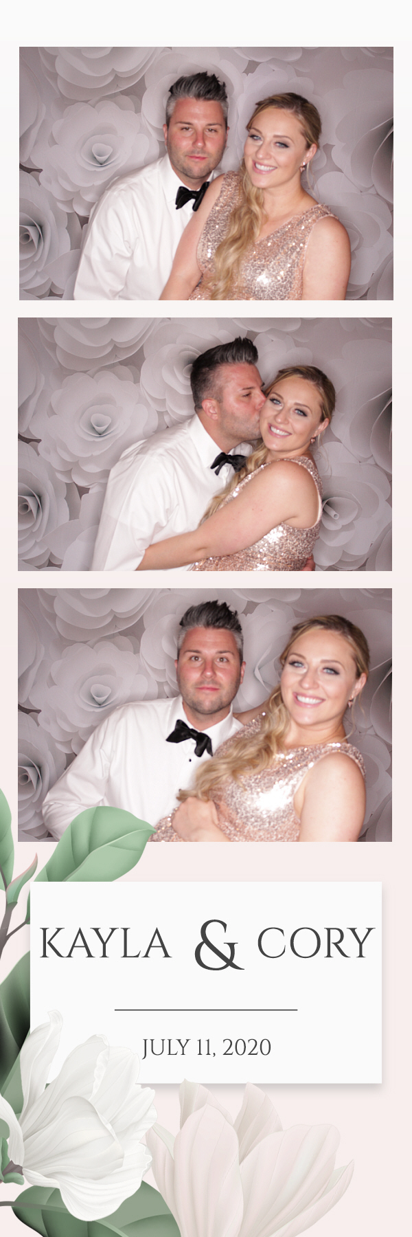 Kayla and Cory Wedding | View more photos from the event at gallery.photoboothbillings.com/u/PhotoBoothBillings/Kayla-and-Cory-Wedding